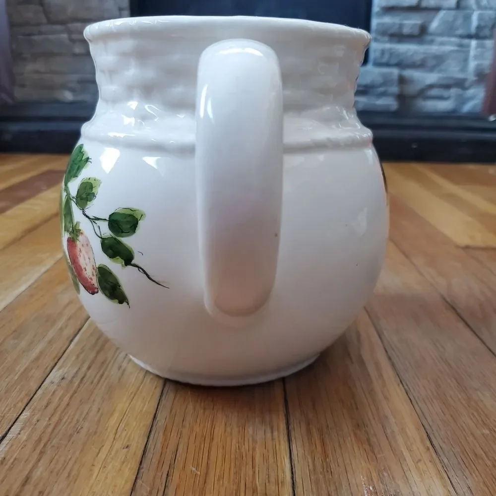 Strawberry basket weave pattern pitcher jug vintage cottagecore Grandmacore